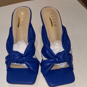 Glaze Women's Vibrant Blue Knotted Heels